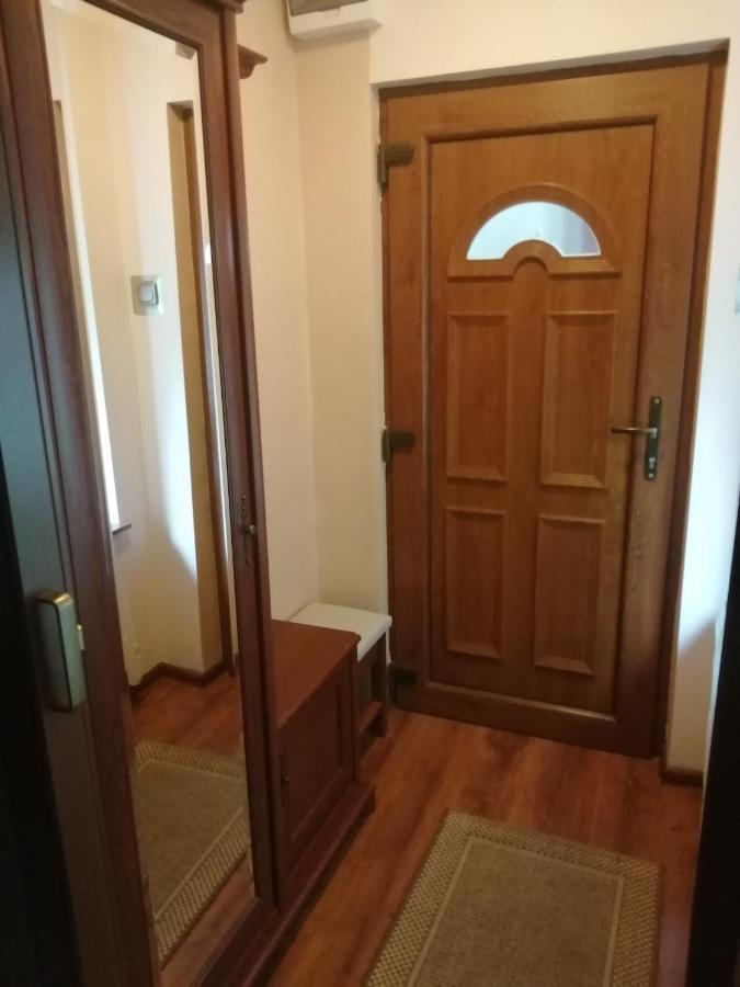 Matyas Apartman Тата Екстериор снимка