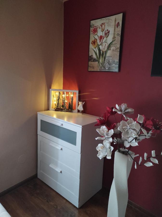 Matyas Apartman Тата Екстериор снимка